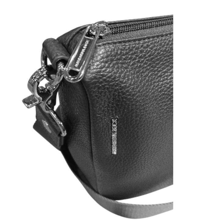 MANDARINA DUCK MELLOW LEATHER Handtasche nero